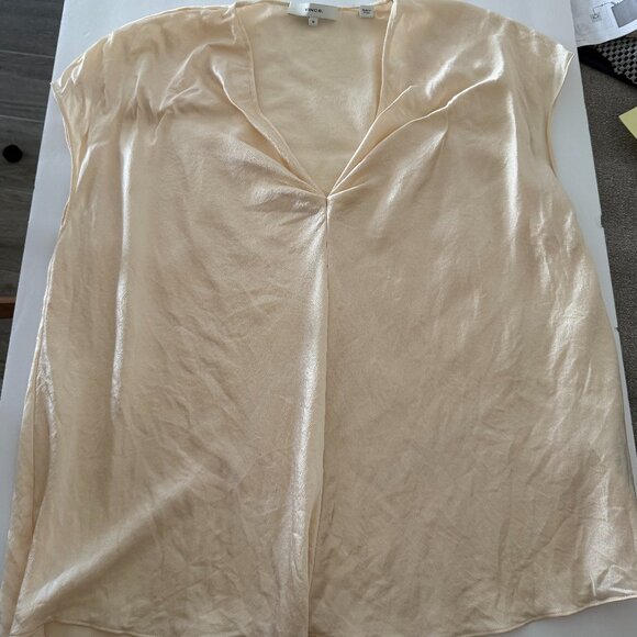 VINCE Silk Cream Cap Sleeve Top Size M - Picture 1 of 5